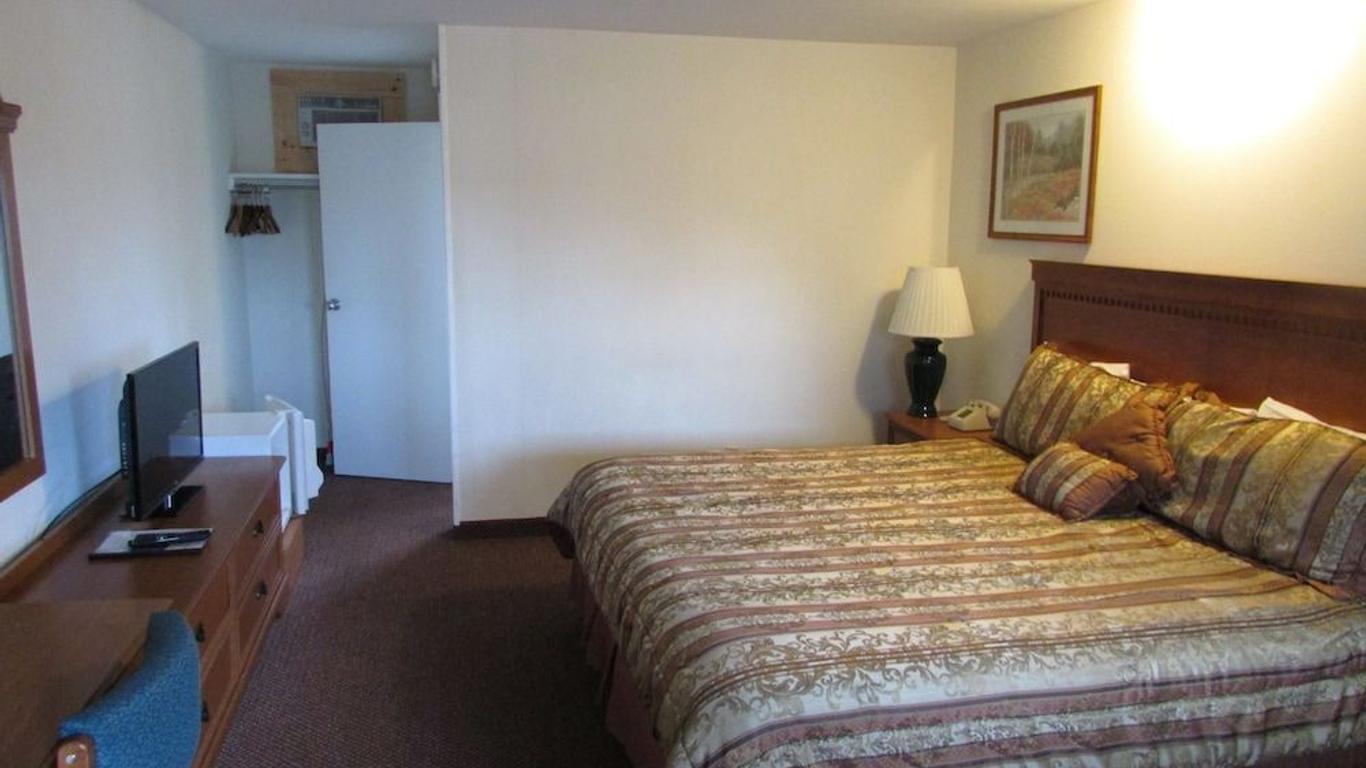 The Lake George Inn